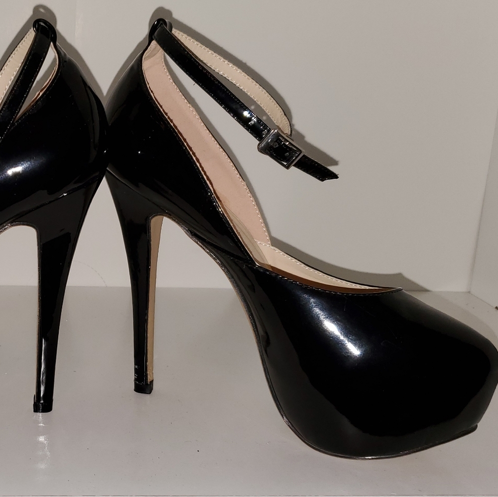 Patent leather black heels with ankle strap